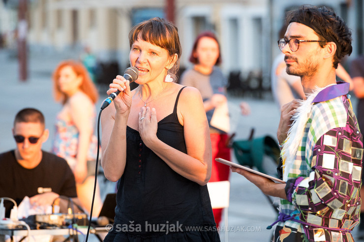 DSPS: 20 metrov v dolžino, devet metrov v širino in štiri metre v višino @ Festival Platforma, Maribor (Slovenia), 28/08 > 31/08/2024 <em>Photo: © Saša Huzjak</em>