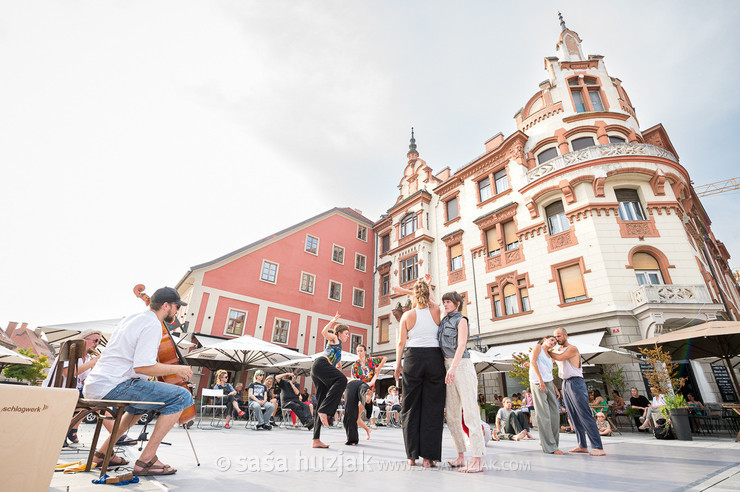 DSPS: 20 metrov v dolžino, devet metrov v širino in štiri metre v višino @ Festival Platforma, Maribor (Slovenia), 28/08 > 31/08/2024 <em>Photo: © Saša Huzjak</em>