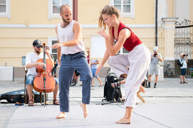 DSPS: 20 metrov v dolžino, devet metrov v širino in štiri metre v višino @ Festival Platforma, Maribor (Slovenia), 28/08 > 31/08/2024 <em>Photo: © Saša Huzjak</em>