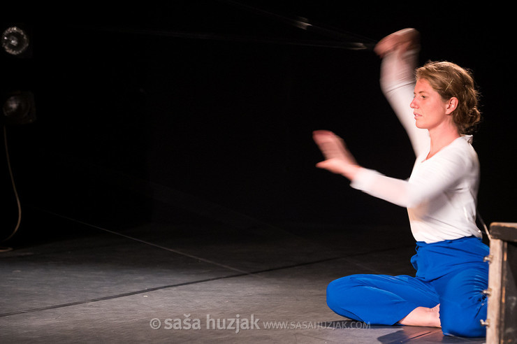 Claire Huber: Ko smo risali kratke linije horizonta (As we drove short short horizon-lines) @ Festival Platforma, Maribor (Slovenia), 28/08 > 31/08/2024 <em>Photo: © Saša Huzjak</em>