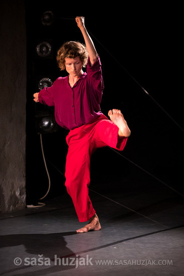 Claire Huber: Ko smo risali kratke linije horizonta (As we drove short short horizon-lines) @ Festival Platforma, Maribor (Slovenia), 28/08 > 31/08/2024 <em>Photo: © Saša Huzjak</em>