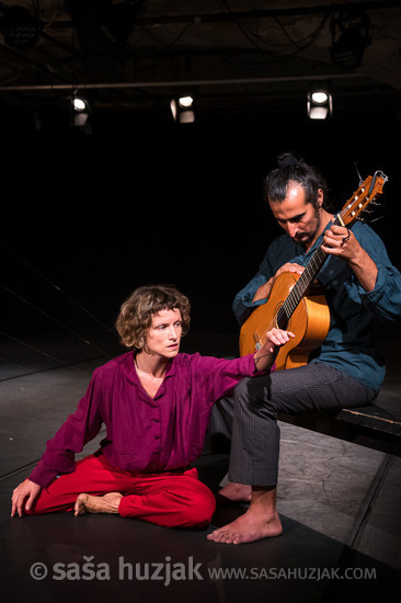 Claire Huber: Ko smo risali kratke linije horizonta (As we drove short short horizon-lines) @ Festival Platforma, Maribor (Slovenia), 28/08 > 31/08/2024 <em>Photo: © Saša Huzjak</em>
