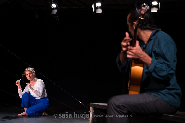 Claire Huber: Ko smo risali kratke linije horizonta (As we drove short short horizon-lines) @ Festival Platforma, Maribor (Slovenia), 28/08 > 31/08/2024 <em>Photo: © Saša Huzjak</em>