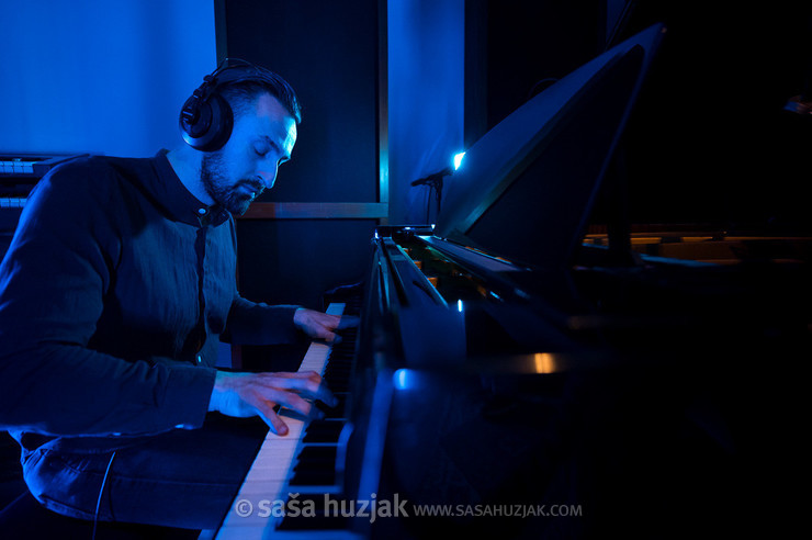 Kris Korat (Harmelogic) @ Bejsmen Studio, Maribor (Slovenia), 24/11/2024 <em>Photo: © Saša Huzjak</em>