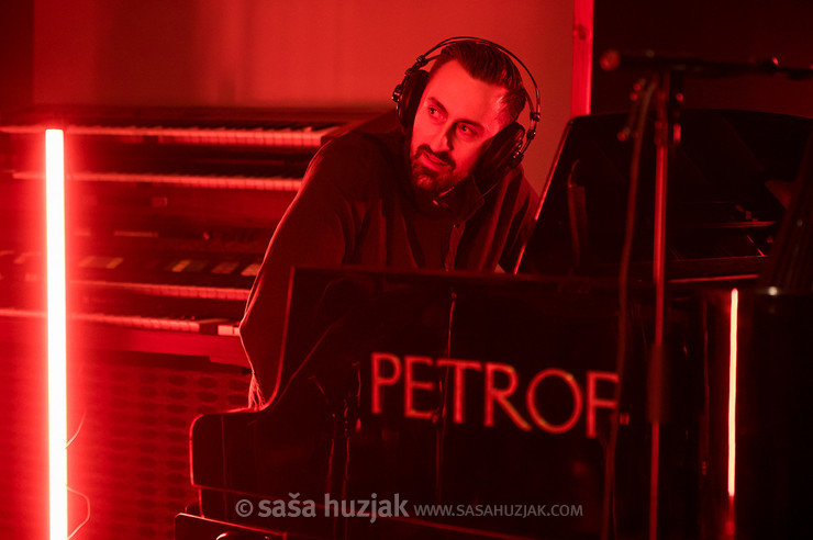 Kris Korat (Harmelogic) @ Bejsmen Studio, Maribor (Slovenia), 24/11/2024 <em>Photo: © Saša Huzjak</em>