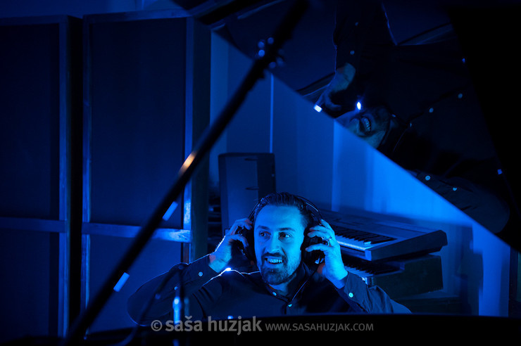 Kris Korat (Harmelogic) @ Bejsmen Studio, Maribor (Slovenia), 24/11/2024 <em>Photo: © Saša Huzjak</em>