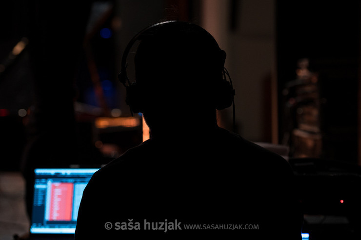 Harmelogic feat. Zhivko Vasilev video recording session @ Gledališka in koncertna dvorana Lendava, Lendava (Slovenia), 25/11/2024 <em>Photo: © Saša Huzjak</em>