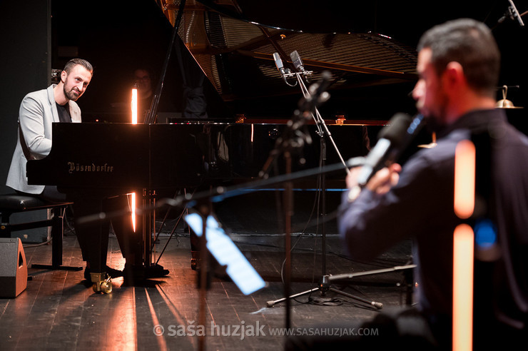 Kris Korat (Harmelogic) @ Gledališka in koncertna dvorana Lendava, Lendava (Slovenia), 25/11/2024 <em>Photo: © Saša Huzjak</em>