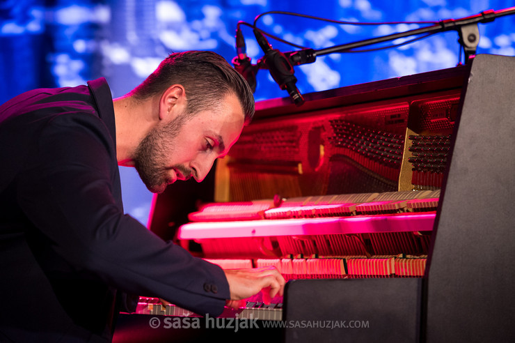Kris Korat (Harmelogic) @ Narodni dom Maribor, Mali oder, Maribor (Slovenia), 26/11/2024 <em>Photo: © Saša Huzjak</em>