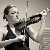 Sihana Badivuku Hoxha & Maja Kastratovik @ Elizabetin dom, Slovenj Gradec (Slovenia), 16/12/2010 <em>Photo: © Saša Huzjak</em>