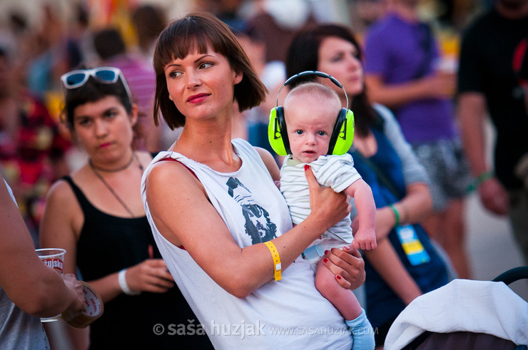 Youngest fan @ Terraneo festival, Šibenik (Croatia), 2011 <em>Photo: © Saša Huzjak</em>