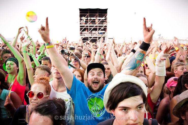 Two Door Cinema Club fan(s) @ Bažant Pohoda festival, Trenčín (Slovakia), 2012 <em>Photo: © Saša Huzjak</em>