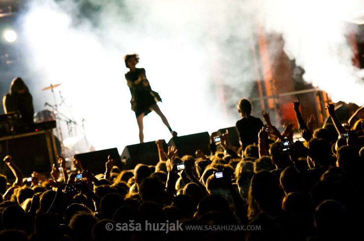 Crystal Castles fans @ Terraneo festival, Šibenik (Croatia), 2011 <em>Photo: © Saša Huzjak</em>