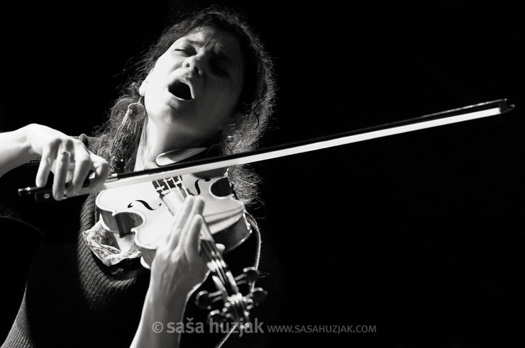 Iva Bittová @ Močvara, Zagreb (Croatia), 2010 <em>Photo: © Saša Huzjak</em>