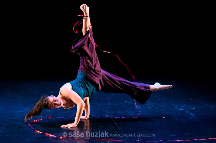 April Veselko @ 21. Odprta plesna scena - Mladi plesni upi, Festival Lent, Maribor (Slovenia), 2012 <em>Photo: © Saša Huzjak</em>