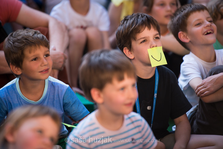 Audience at performance Glava dol - noge gor! @ Festival Lent, Maribor (Slovenia), 2014 <em>Photo: © Saša Huzjak</em>